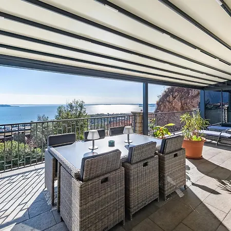 Virgilio Blue Apartment Toscolano Maderno